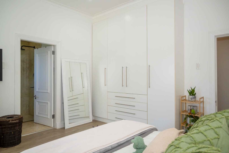 5 Bedroom Property for Sale in Walmer Eastern Cape